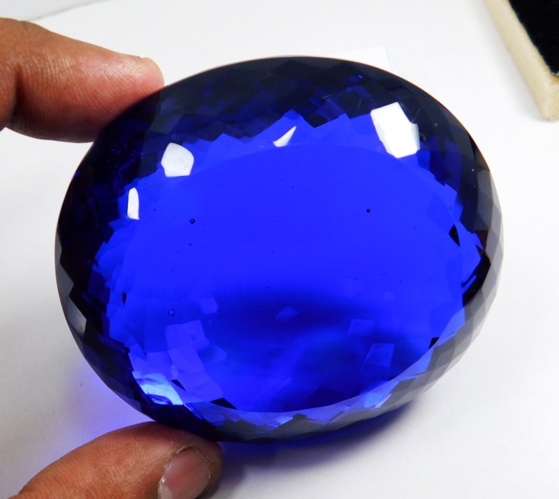 Natural 1134.40 Ct Mind Blowing AA+ Blue Tanzanite Oval Cut Certified Gemstone gallery