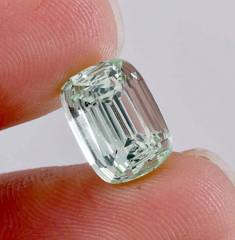 12 x 9 mm Natural Bi-Color 6.90 Ct Flawless Parti Sapphire Gemstone Certified gallery