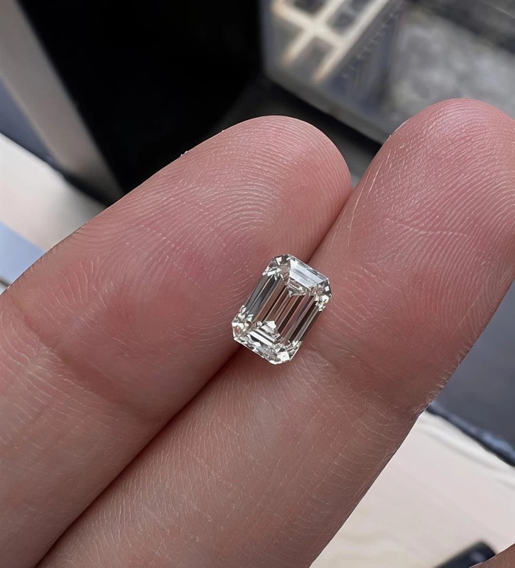 2 CT Emerald Cut VVS1 Lab Grown Diamond Premium Quality gemstone 6x8 mm +Gift gallery