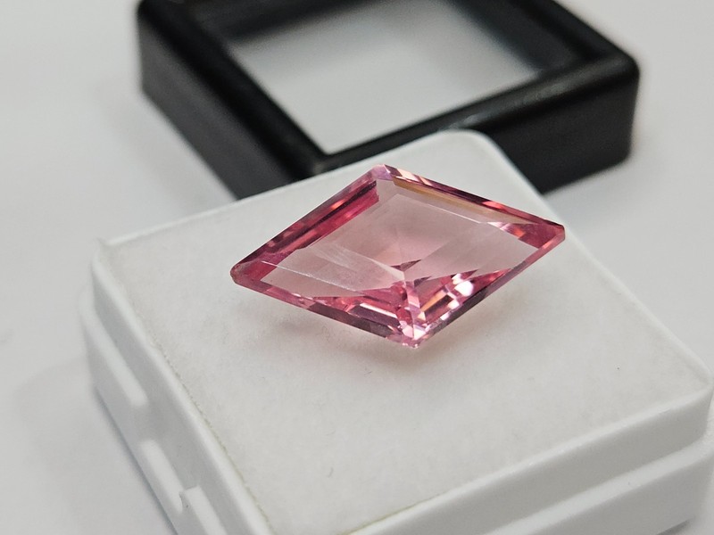 Glorious Padparadsch Sapphire Fancy Shaped 9-10 Ct Certified Loose Gemstone