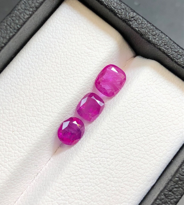 1.80 Cts Natural Ruby Pinkish Red Color 3 Piece ruby gemstone From Afghanistan