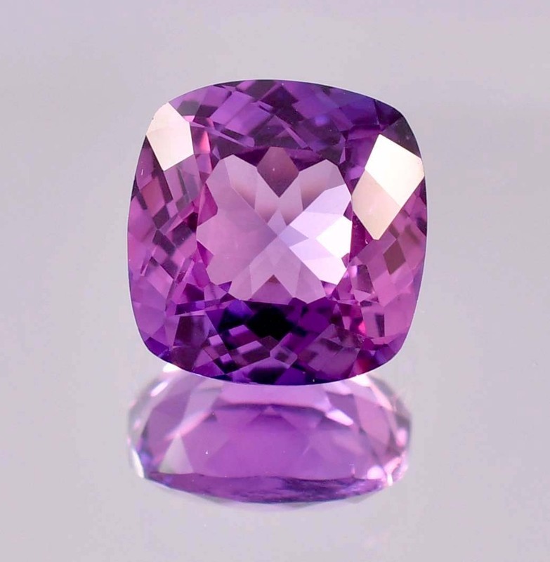 Flawless 11 x 11 MM Natural Bi-Color JAVA PLUM Sapphire Gemstone (GIT Certified)