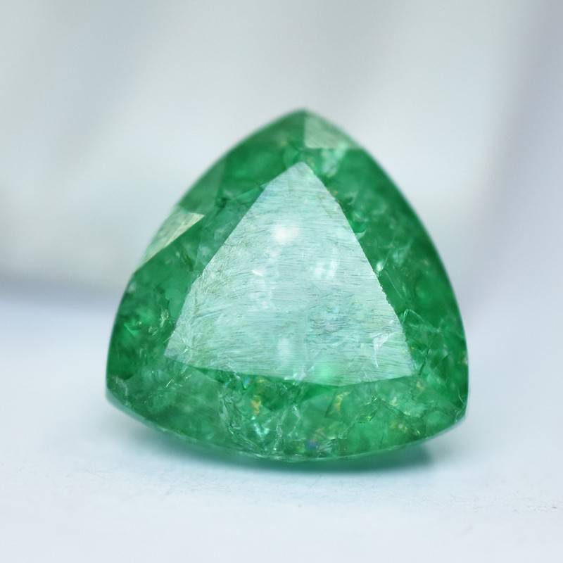 COLOMBIAN Green NATURAL Emerald 9 Ct Trillion Cut CERTIFIED Loose Gemstone gallery