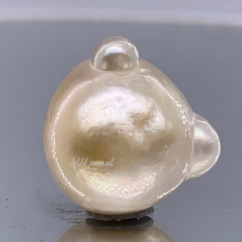South Sea Pearl Gold Baroque 13.8mm x 13.7mm, 4.03g undrilled