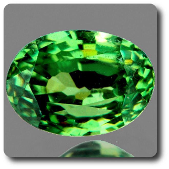 DEMANTOID GARNET. 0.58 cts. IF. Ural Mountains, Russia