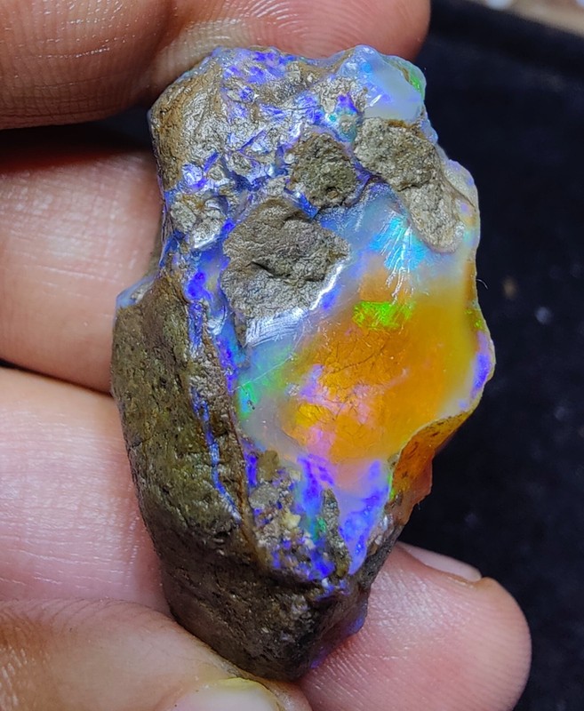 89 Carat, Natural Ethiopian Opal Raw Rough, Multi Flash Gemstone, Jewellery.