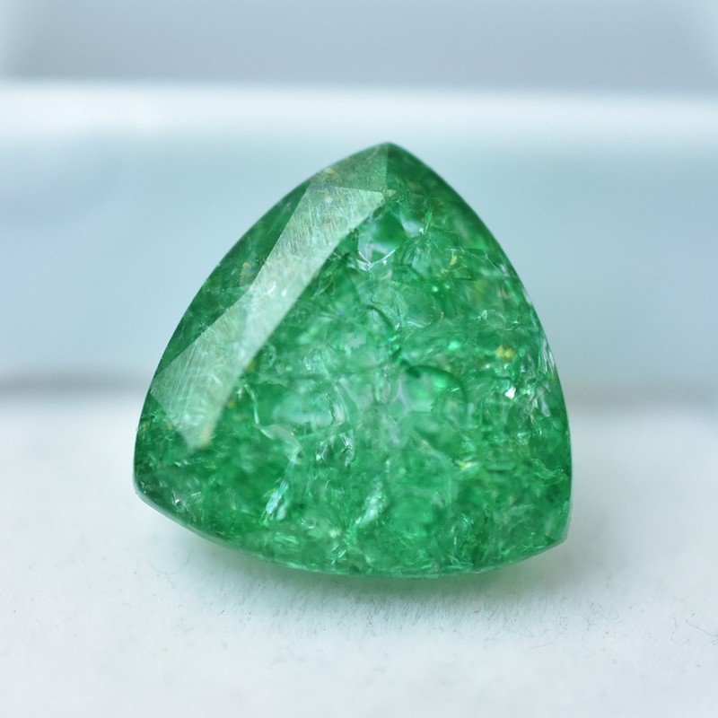 COLOMBIAN Green NATURAL Emerald 9 Ct Trillion Cut CERTIFIED Loose Gemstone gallery