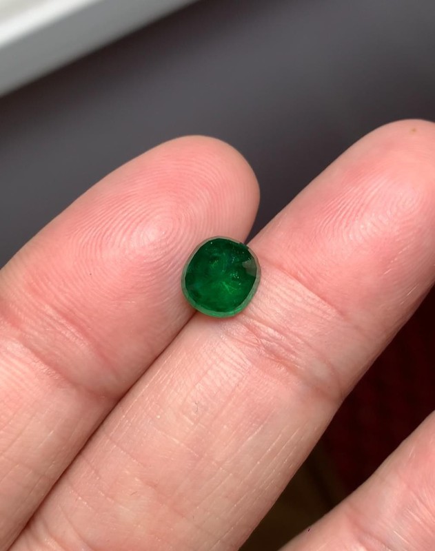 1.67carat Certified Vivid Green Swat Pakistan Emerald gallery