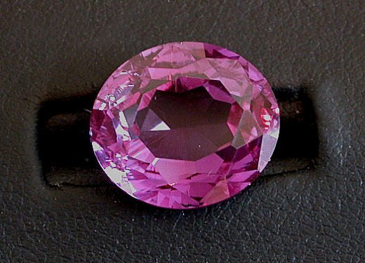 One 16×14 16mm x 14mm Oval Synthetic Corundum Rhodolite Red Purple Gemstone 6061