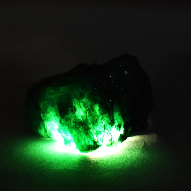 Natural Uncut Raw 91 Ct Rough CERTIFIED Green Emerald Loose Gemstone gallery
