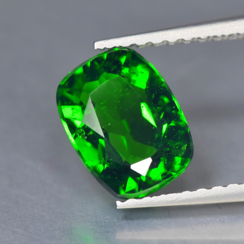 1.45Ct Cushion _ Genuine Sparkling Unheated Chrome Diopside _Russia