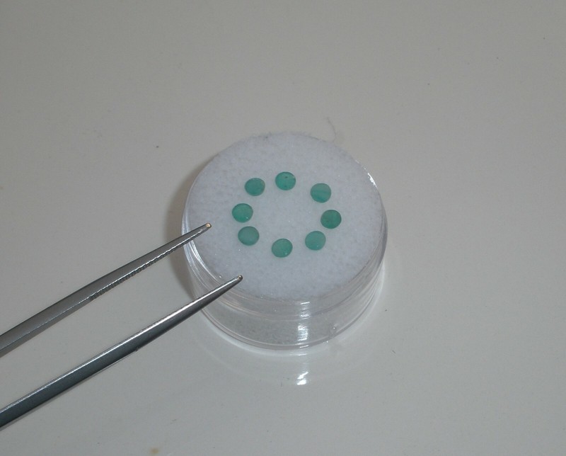 8 Colombian emerald round loose faceted natural gems 3mm each gallery