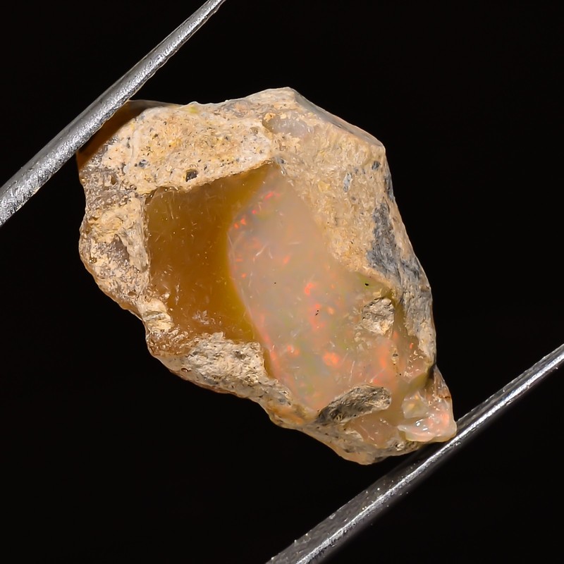 NATURAL ETHIOPIAN OPAL ROUGH LOOSE GEMSTONE 11.95 Carat. (14 x 23 x 08 mm) Js_91