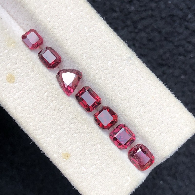 7.80 Carat Beautiful Natural Rhodolite Garnet From Africa Tanzania Mine gallery