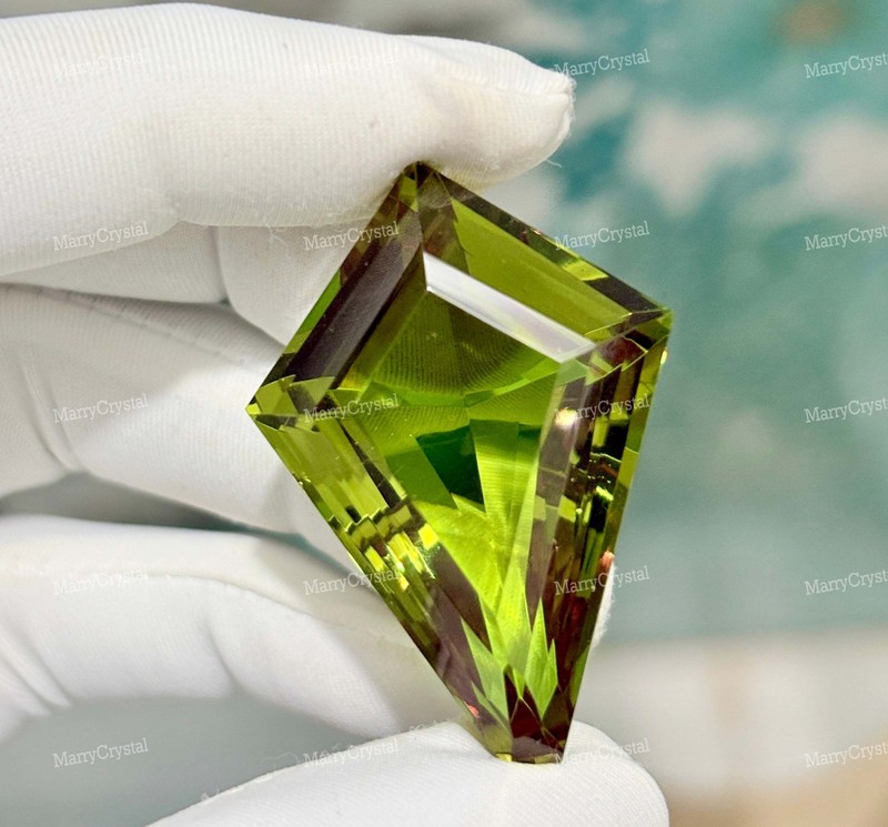 7 Color Change 70 Ct Zultanite Glass Fancy Cut Multicolor Loose Gemstone