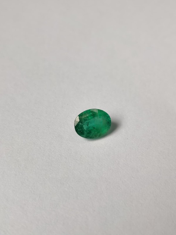 1.33 Carat No Oil Natural Brazilian Emerald, 7.9×6.1mm Oval Faceted Loose Gemsto