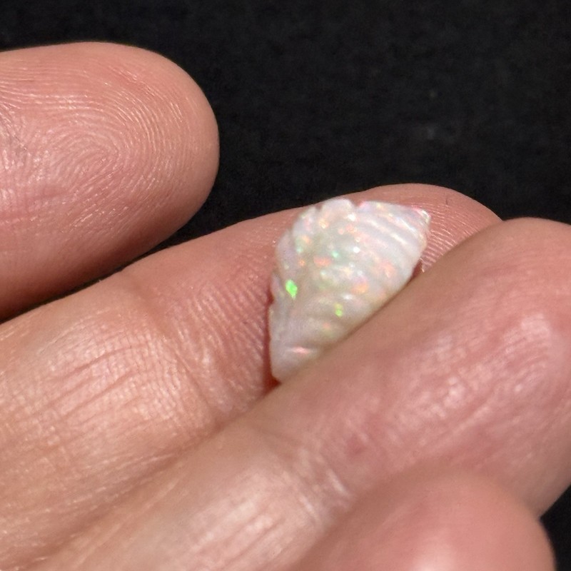 3.5ct 13x8x7mm Carved Leaf Colorful Coober Pedy Australian Opal Gemstone gallery