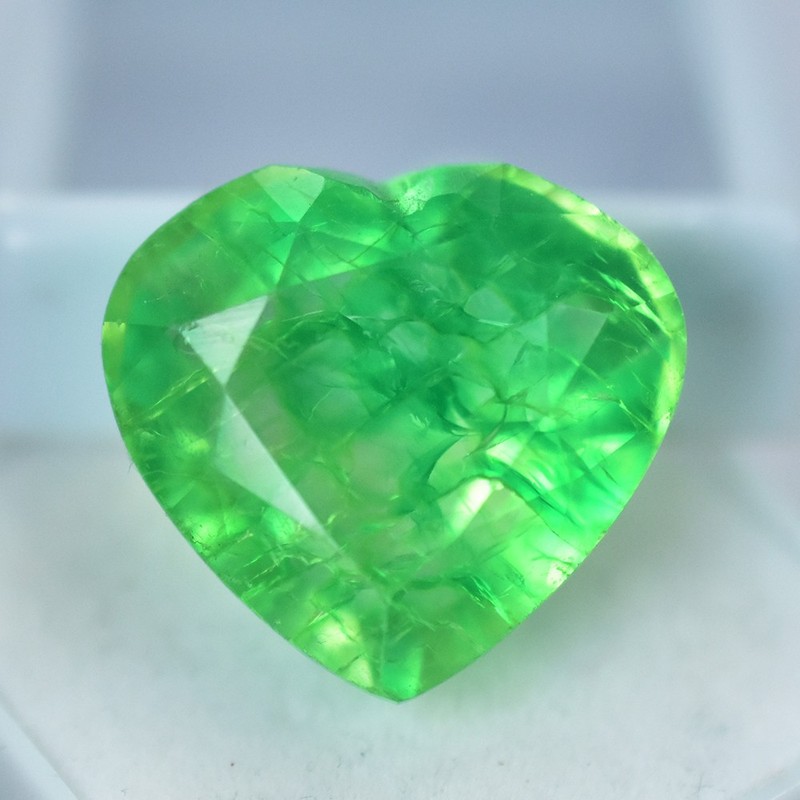 Zambian Certified NATURAL Green Emerald 18x17mm Heart Shape Loose Gemstone