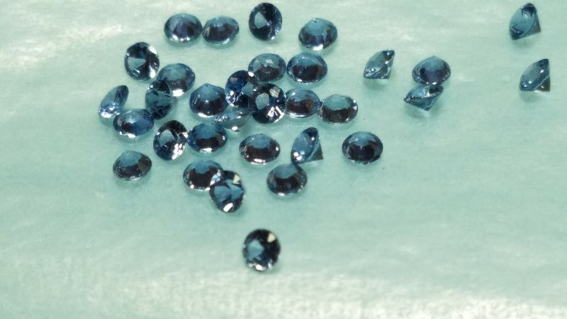 36 Genuine YOGO Montana Sapphires Brilliant Cut Rounds 1.00+ct Ranging 1.8-1.9mm