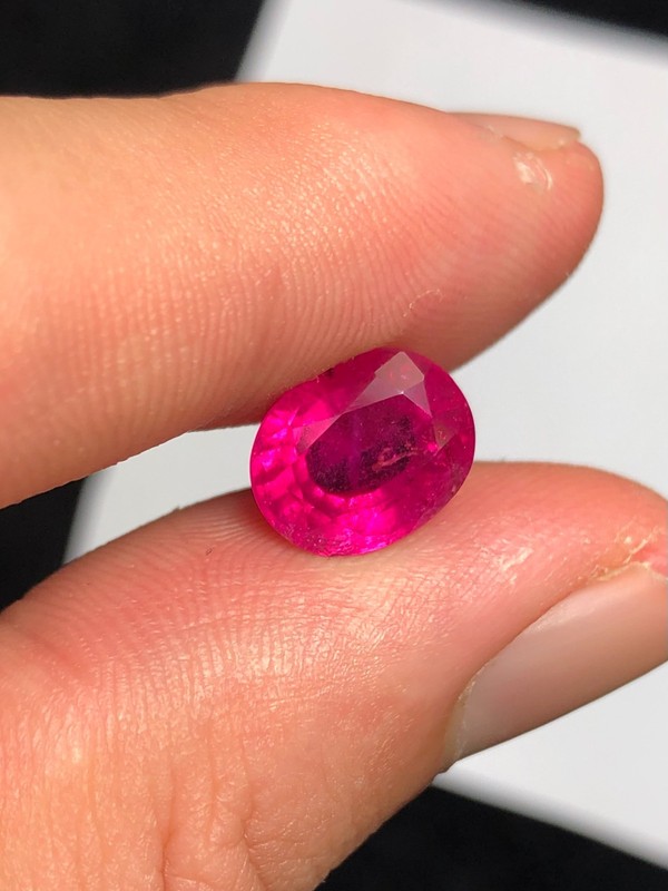 4 Carats Natural Pink Tourmaline, Oval Cut, Hand Faceted gallery