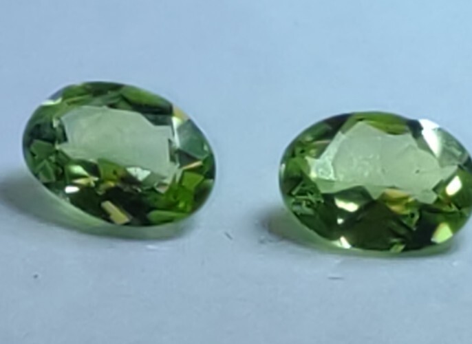 Lovely! .90ct & 1.00ct 2~8x6mm Oval Cut Light Olive Green Peridot Gemstones!