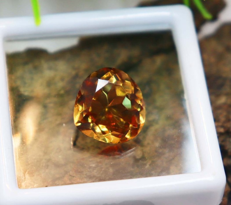 12Ct Rare Color Changing Alexandrite Teardrop cut Loose Alexandrite Gemstone gallery