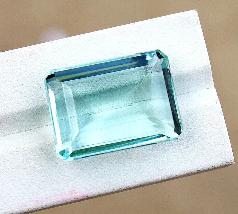 89 CT Natural Emerald Cut Sky-Blue Aquamarine Loose Certified Gemstone AKP