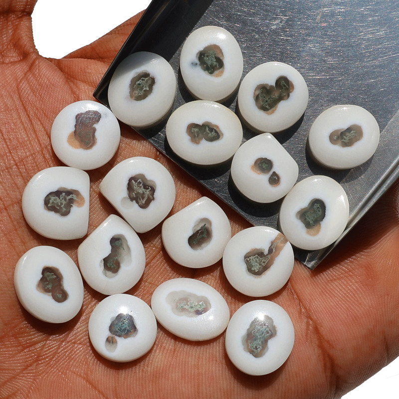 Rare Quality 17 Pcs Natural Solar Quartz Hi-Grade 12-15mm Cabochon Gemstones Lot gallery