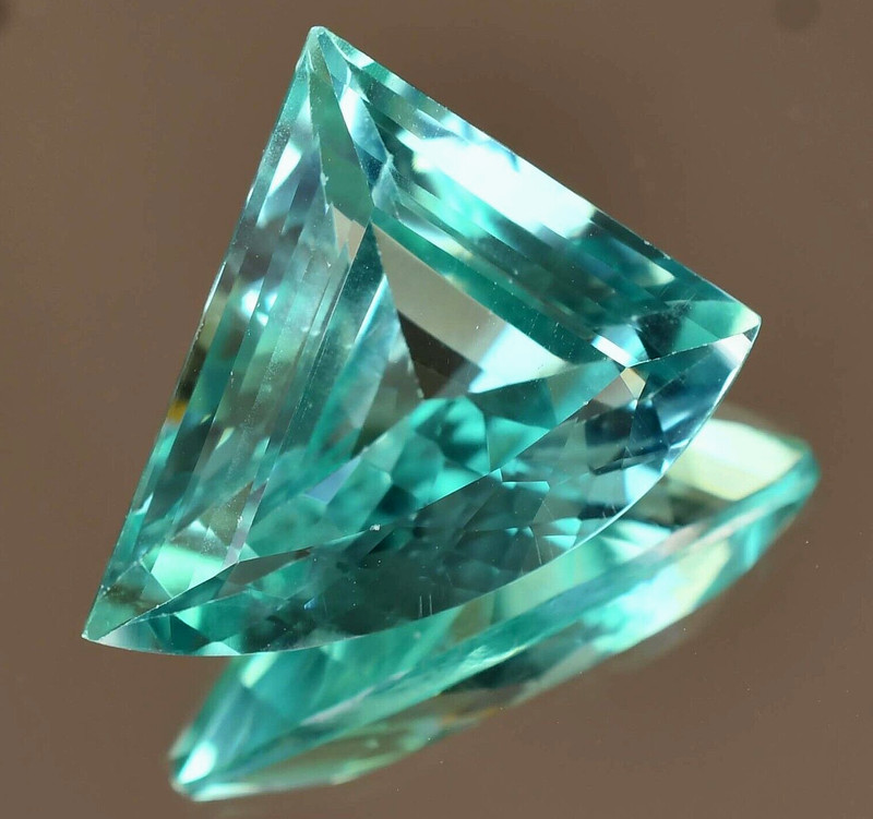 Flawless 17.25Ct Natural Bi-Color Parti Sapphire CERTIFIED Rare Treated Gemstone