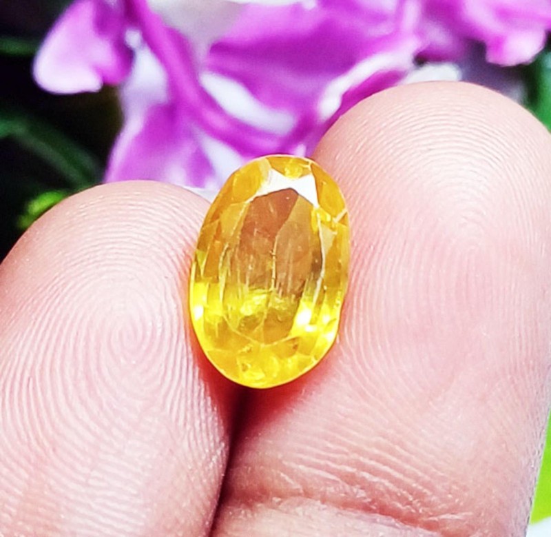 Natural Yellow Sapphire Oval Cut 5.70 Ct Certified Loose Gemstone With Free Gift gallery