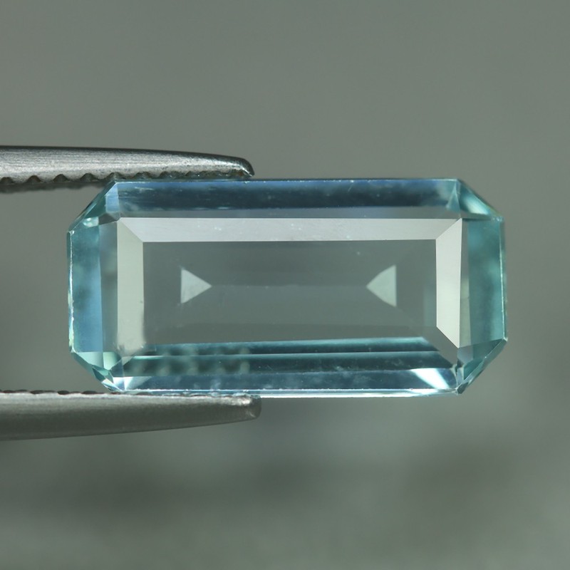 2.61 Cts_Outstanding Gemstone_100 % Natural Unheated Blue Aquamarine_Brazil