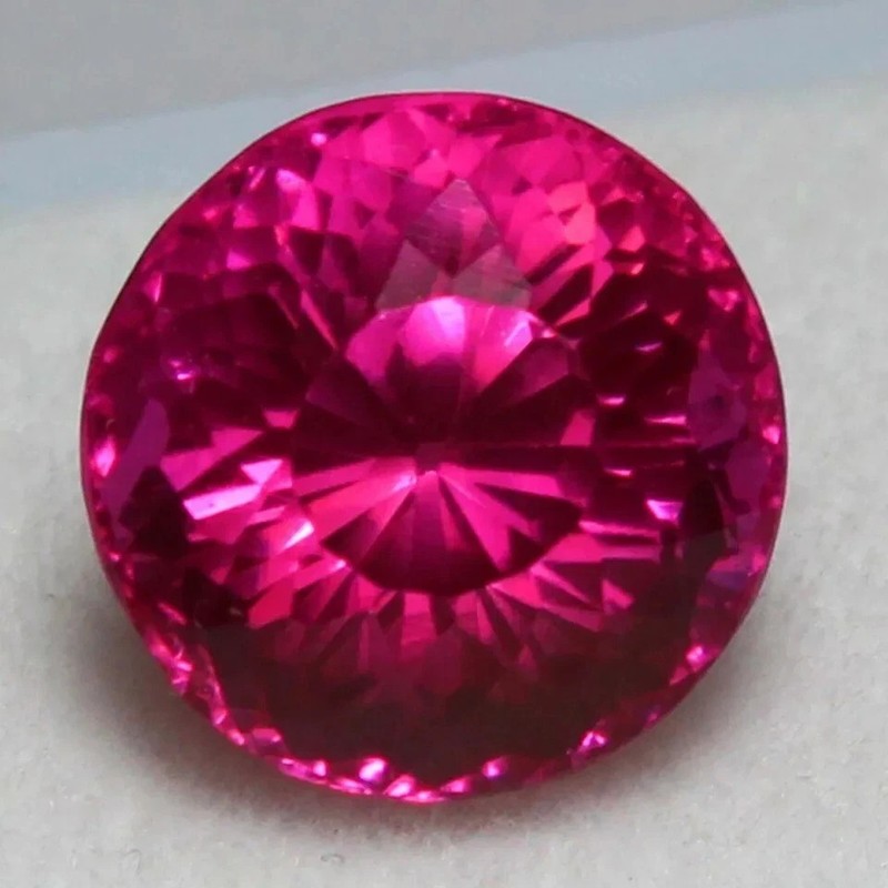 Natural 10.60 Ct Certified Utah Red Beryl Bixbite Unheated Gemstones 11x11 mm gallery