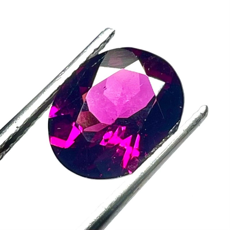 Natural Purple Purplish Rhodolite Garnet, 11x9x4.6MM Oval Rhodolite Garnet E-127