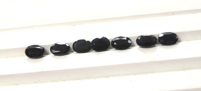 8.00 Carats Blue Sapphire 7 Pieces Oval Shapes Approx 7x5mm Unset Gems gallery