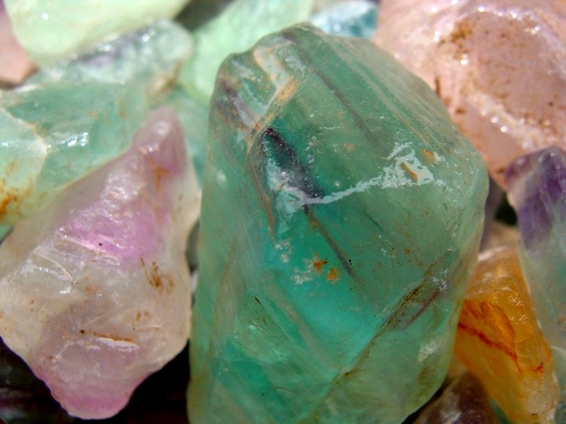 1000 Carat Lots of Unsearched Natural Fluorite Rough + a Nice FREE faceted Gems gallery