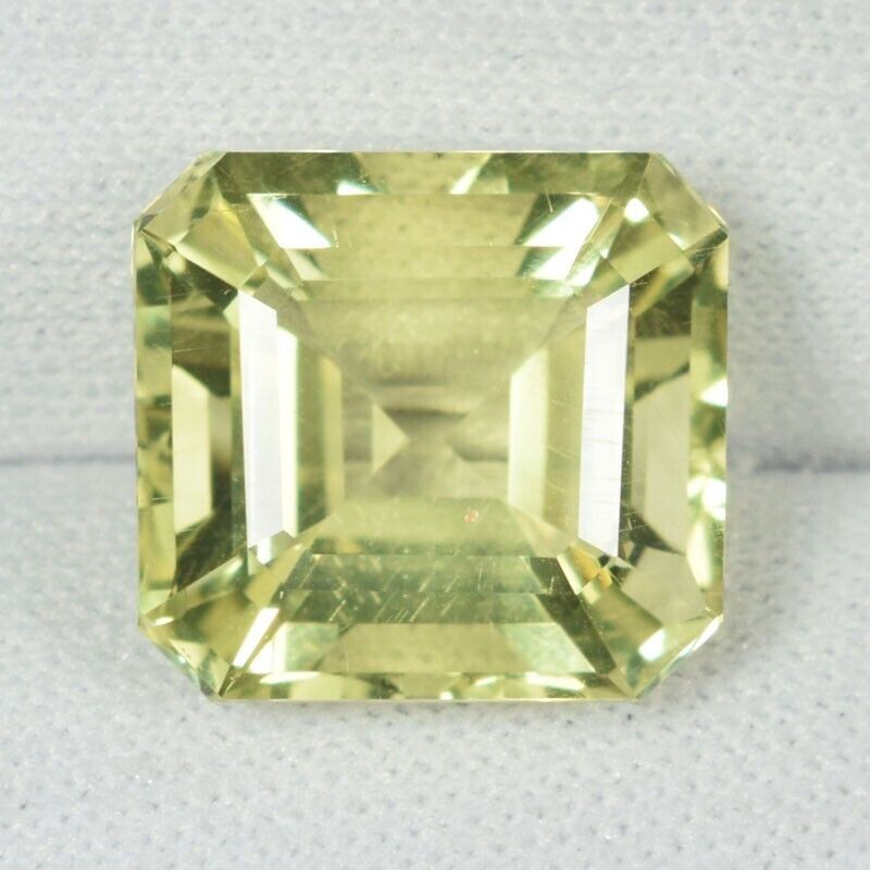 6.92 ct LUSTROUS LIME YELLOW NATURAL ORTHOCLASE – GEMSTONE OCTAGON See Vdo SKB!