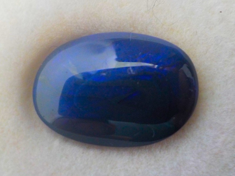 6.20cts Lightning Ridge Blue on Black Opal Cabochon *see video* gallery