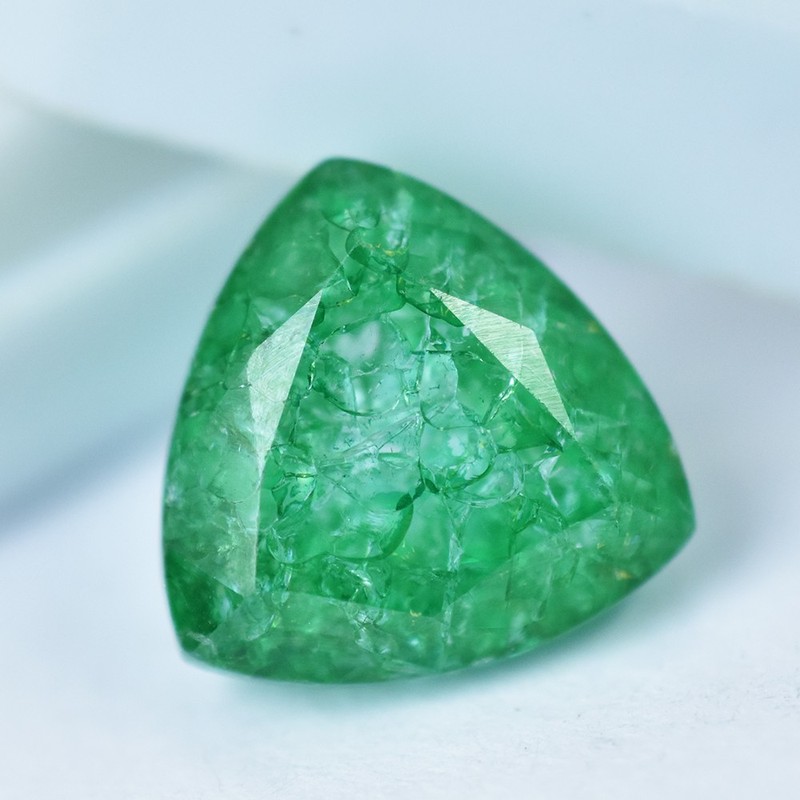 COLOMBIAN Green NATURAL Emerald 9 Ct Trillion Cut CERTIFIED Loose Gemstone gallery
