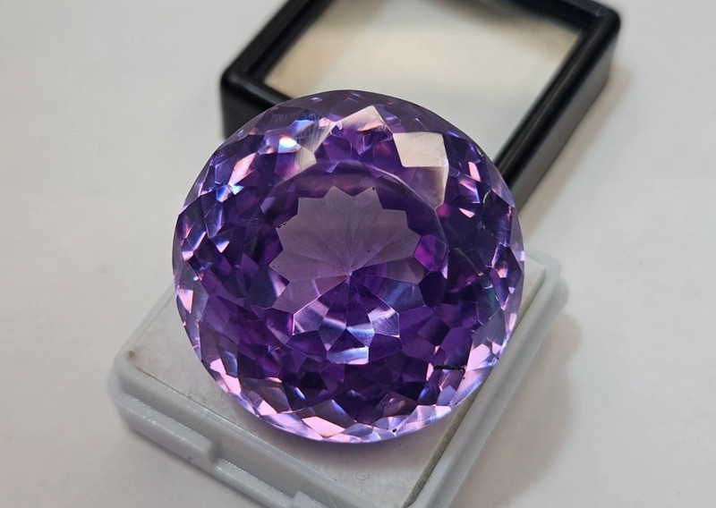 Shinning Purple Zircon Round Cut 150+ Ct Natural EGL Certified Loose Gemstone