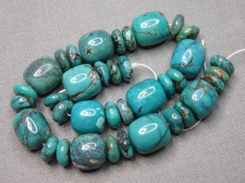 CLOUD MOUNTAIN TURQUOISE 10×10-11mm Barrel 8mm Rondel 8″ Strand 135cts