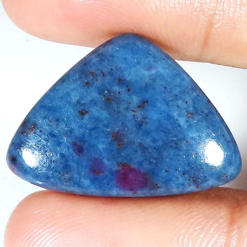 natural RUBY KYANITE cabochon Opaque loose gemstone 36.15 Carat. (19x28x05 mm)