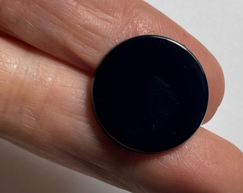 TWO (2) PIECES OF GENUINE BLACK ONYX ROUND FLAT COIN SHAPE 22 MM BELOW WHOLESALE gallery