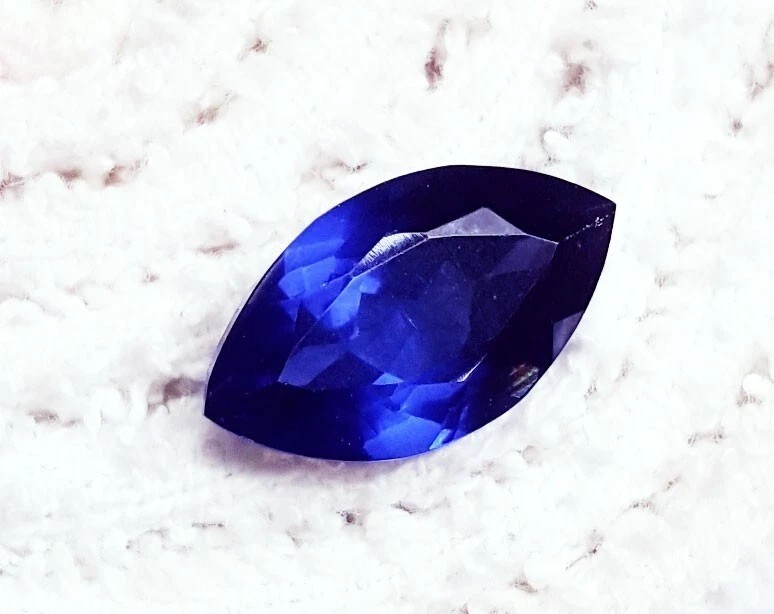 Natural Marquise Cut 26 Ct Blue Sapphire Loose Flawless AGL Certified Gemstone