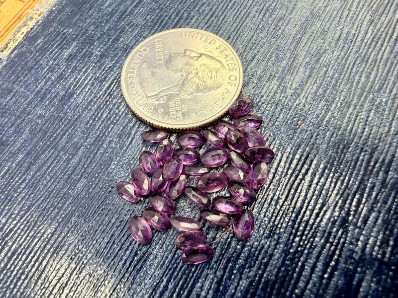 34 Pcs Cut Gemstones Purple Amethyst 3x5mm Estate Jewelry Making Lot 9ctw gallery
