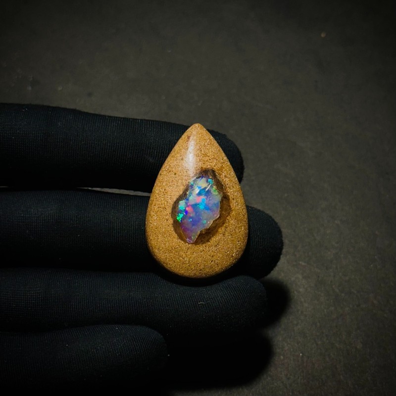 26Ct A++ Grade Australian Boulder Opal, Ironstone Matrix Flash, Loose Opal 40×26