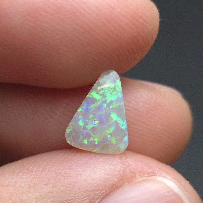 0.97cts Lightning Ridge Opal Polished 9.3×6.8×2.7mm