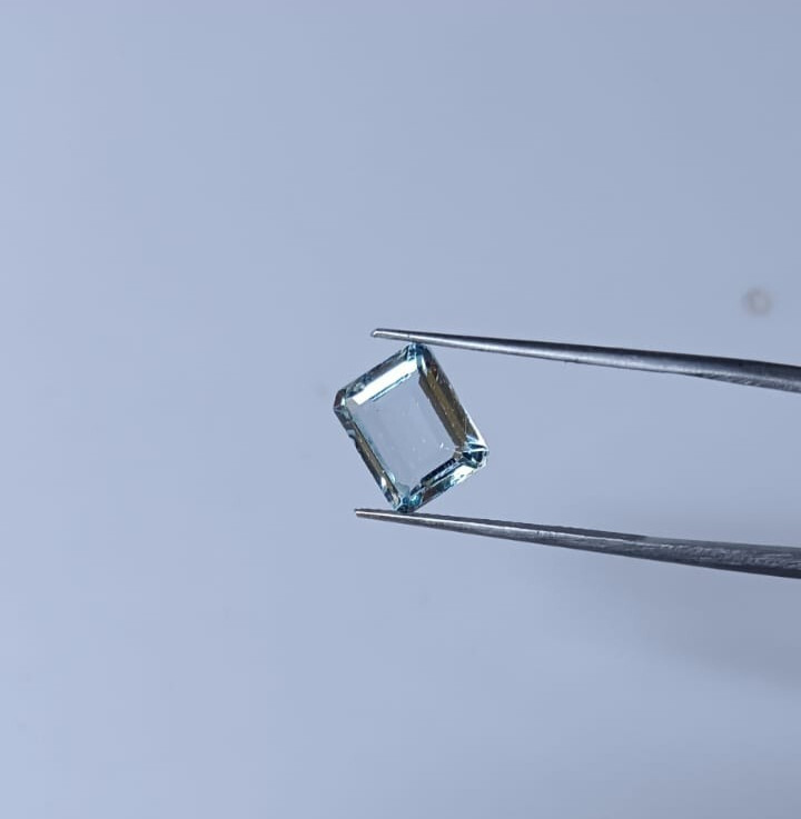 5.70 Carats. Natural Aquamarine Fine Cut Loose Gemstone 11 X 9X 7 MM- Approx. gallery