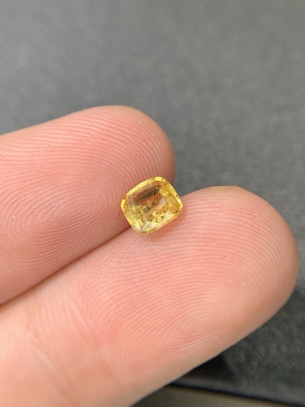 Yellow Sapphire 1.05 Ct gallery