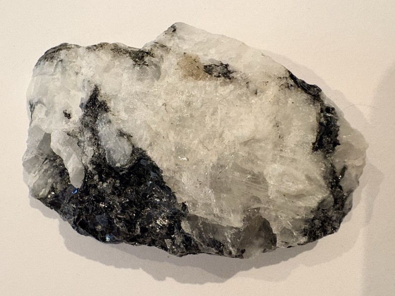 Natural White Rainbow Moonstone Rough loose Gemstone Rock ————————