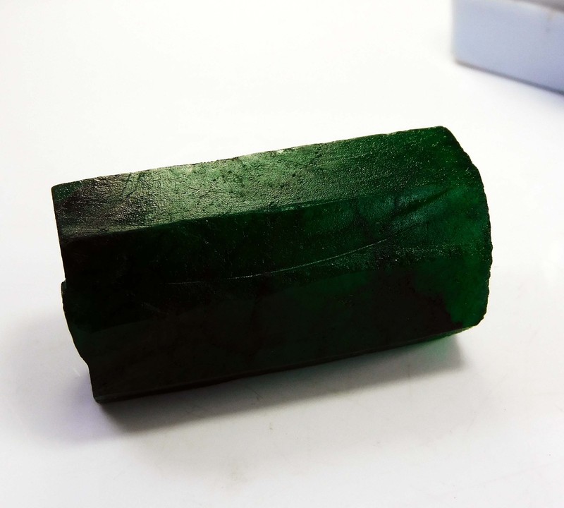 270.20 Ct Natural Certified Green Emerald Colombian Rough Huge Loose Gemstone gallery
